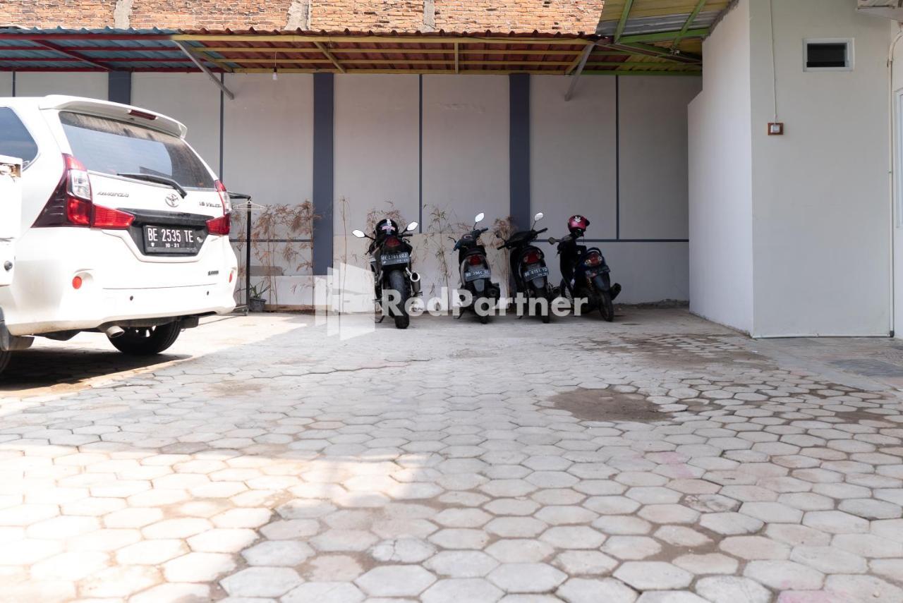 Wisma Narada 2 Lampung Mitra Reddoorz Bandar Lampung Dış mekan fotoğraf